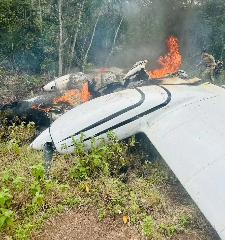 Avião do Peru é interceptado com 500 kg de drogas pela Força Aérea Brasileira; confira