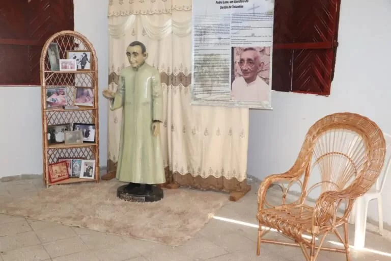 Porto Nacional inaugura estátua em homenagem a Padre Luso