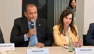 “Andar junto com Dorinha, Gaguim e Jair fará deste ano um ano diferente”, diz Eduardo Gomes; Dorinha reage: “Lugar de mulher é onde ela quiser estar”