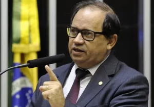 Eli Borges chama PEC da Blindagem de “avanço grandioso para a democracia”