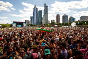 Lollapalooza Brasil 2026 anuncia line-up completo com Sabrina Carpenter, Tyler, The Creator, Chappell Roan, Deftones, Lorde e Skrillex como headliners