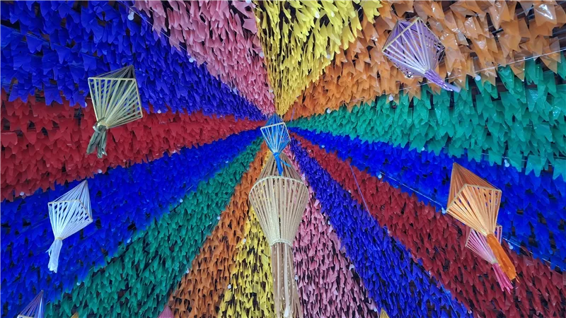 Energisa alerta alerta para riscos elétricos em decorações e fogueiras durante festas juninas