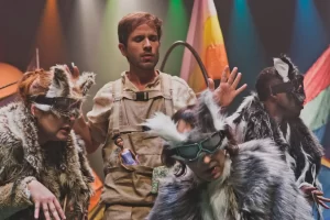 “A Comunidade do Arco-Íris” usa o teatro como ferramenta de educação democrática para crianças