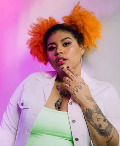 Mangangá Pub recebe festa de aniversário da cantora Luiza Nobel nesta quarta (20)