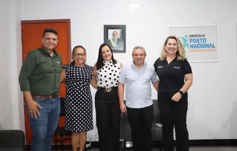 Prefeitura de Porto Nacional e Sicredi unem forças para fortalecer a rede municipal de ensino em 30 escolas