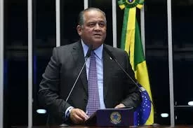 O Futuro Político do Tocantins: Impactos da Eleição de Eduardo Gomes no Senado e da Reeleição de Amélio Cayres na Aleto
