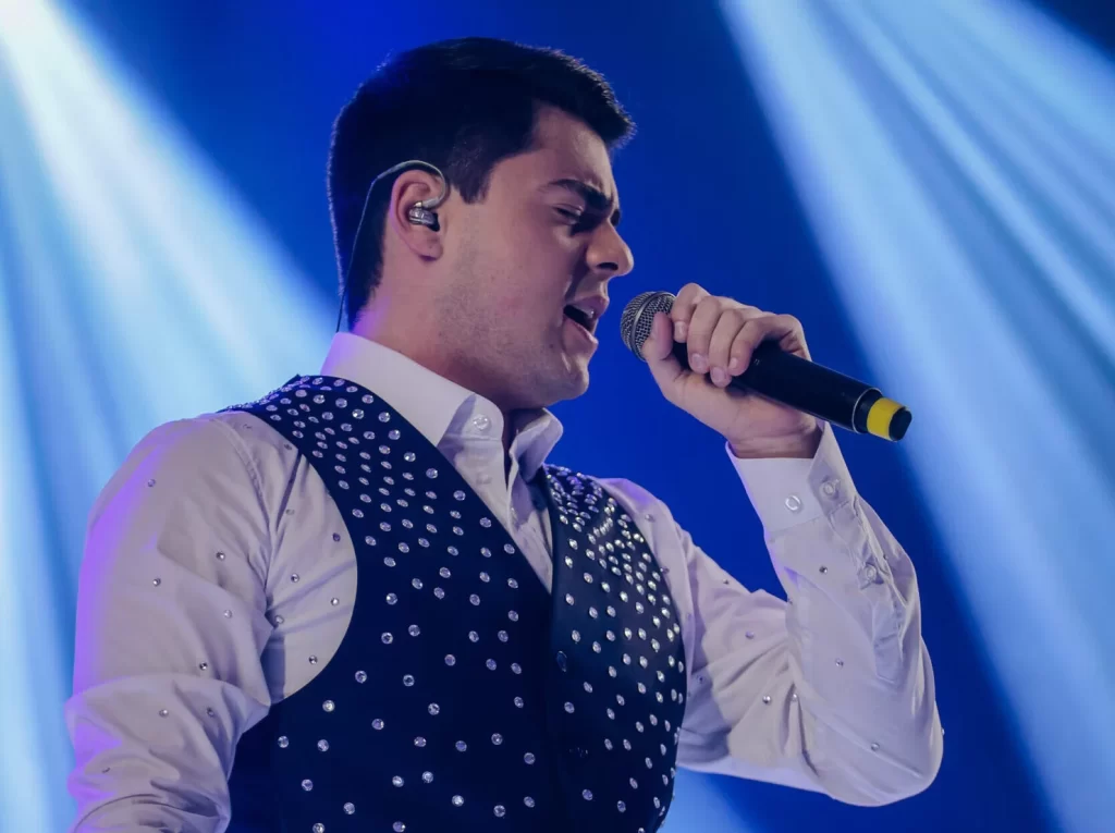 Enrico Alves: O herdeiro de Chitãozinho que se transformou na nova promessa do sertanejo pop