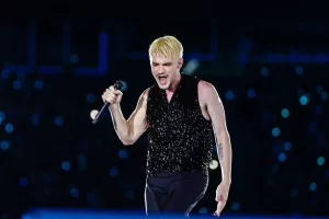 Jão leva multidão ao Allianz Parque com show emocionante e cheio de hits