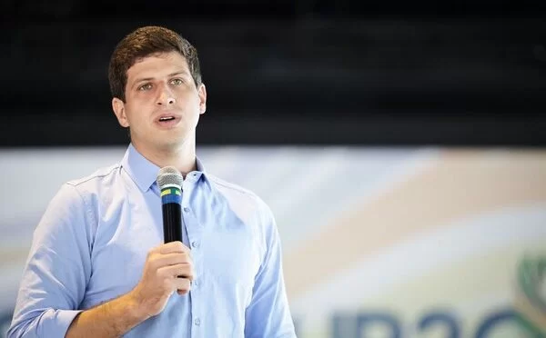 João Campos Assume Presidência Nacional do PSB em Movimento Estratégico para 2026