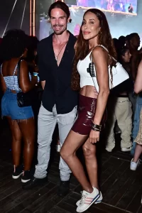 Jonatas Faro e Carol Marra brilham no Ensaios da Anitta no Rio