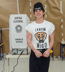Famosos votam em SP neste segundo turno; confira