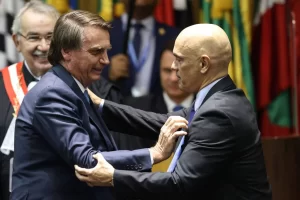 Moraes sob risco nos EUA, Trump ataca Lula, STF reage e União Brasil disputa Correios