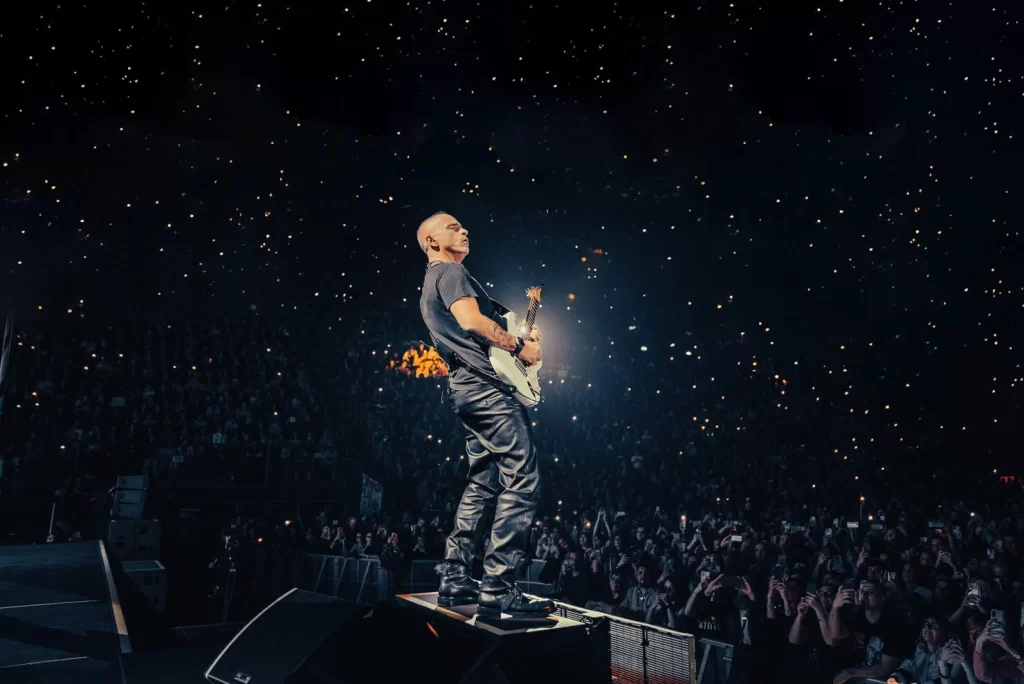 Eros Ramazzotti confirma show no Brasil em 2026 e emociona fãs com turnê histórica