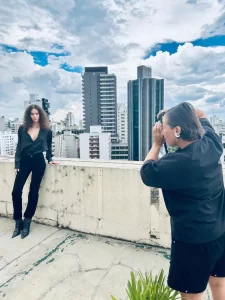 Agência de modelos lança concurso nacional com prêmio de R$ 50 mil para revelar nova top brasileira