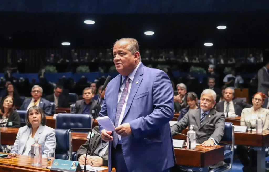 Vice-presidente do Senado participa da primeira entrega da Comenda Santa Dulce dos Pobres