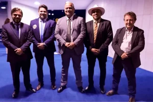 Eduardo Gomes recebe Vilmar de Oliveira e Eduardo do Dertins e anuncia novas emendas para o Tocantins