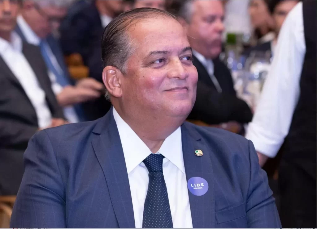 Senador Eduardo Gomes recebe apoio da Fiesp para regulamentação estratégica da inteligência artificial no Brasil