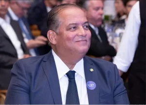 Senador Eduardo Gomes recebe apoio da Fiesp para regulamentação estratégica da inteligência artificial no Brasil