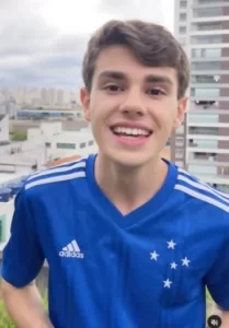 Henrique Tury: o jovem da Igreja Presbiteriana que conquista as redes sociais com a palavra de Deus