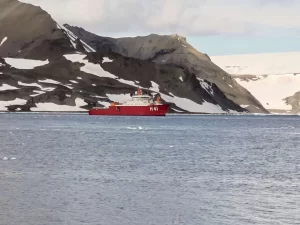 Expedição brasileira na Antártica combina ciência e preservação ambiental