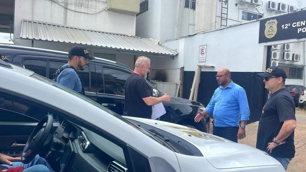 Ex-governador Mauro Carlesse é preso sob suspeita de planejar fuga para o exterior