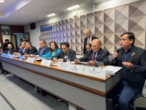 ATM agradece Bancada do Tocantins pelo repasse de mais de R$1 bilhão aos Municípios em 2024 e afirma que TO tem a bancada mais atuante do Brasil; Mais R$70 milhões garantidos em 2025