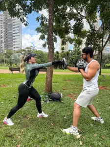 Socos na balança: como as lutas ajudam no emagrecimento e aceleram o metabolismo