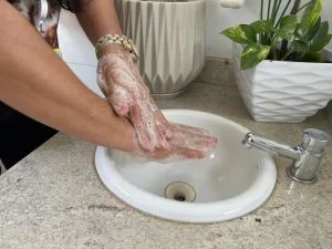 BRK alerta para o desperdício de água nas férias e oferece dicas práticas