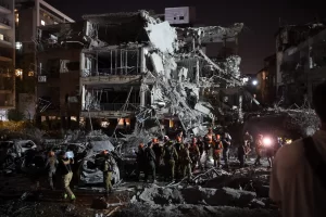 Irã descarta qualquer negociação com Israel, intensifica apoio a milícias e acende alerta global