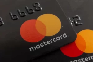 Mastercard busca eliminar o uso de senhas nos pagamentos até 2030