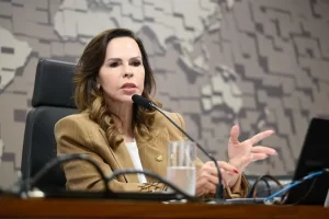 Descongela: De autoria da senadora Professora Dorinha, Câmara aprova projeto que libera pagamentos congelados a servidores em razão da pandemia