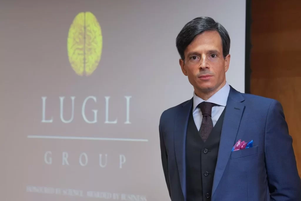 Dr. Victor Lugli ministra masterclass sobre influência estratégica na FGV em São Paulo