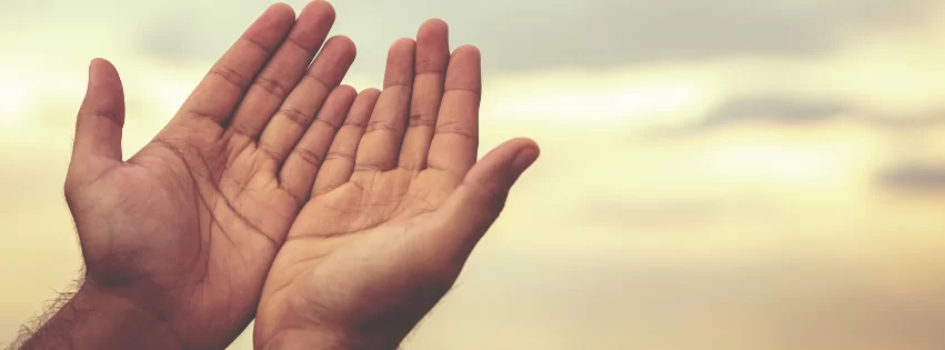 Pastora Mônica Rocha reflete sobre superação de mensagens negativas e fé