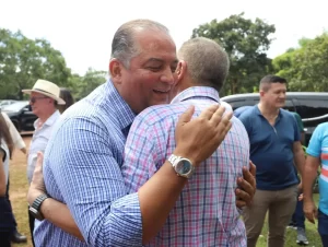 Eduardo Gomes celebra aniversário na Fazenda da Esperança e arrecada mais de R$ 500 mil para causa social
