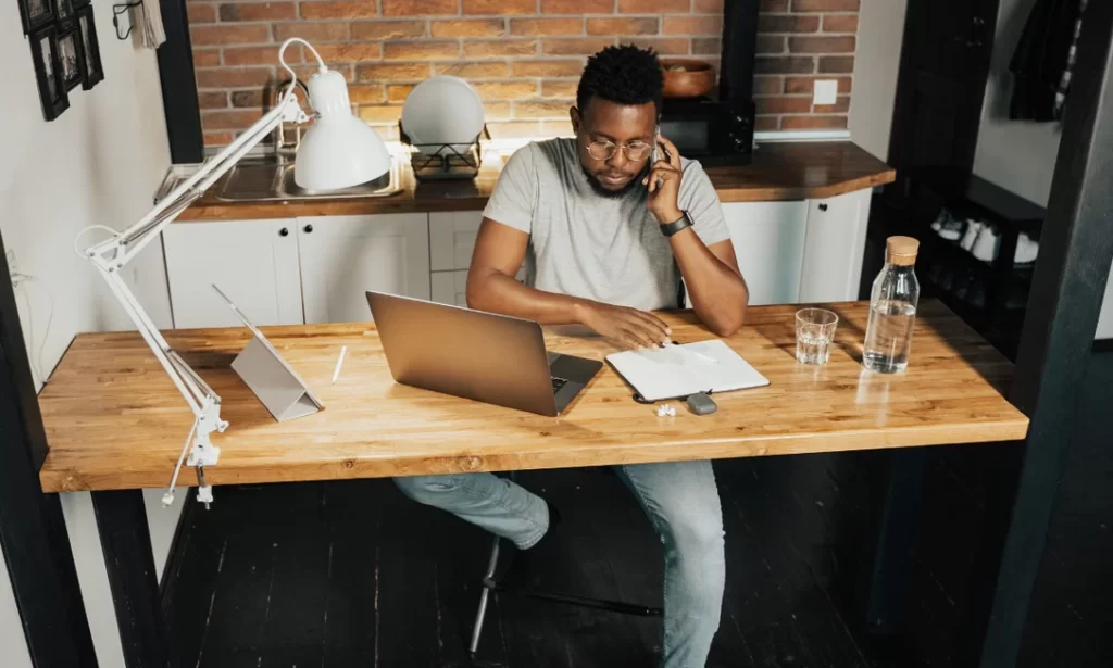 Home Office: Por que empreender dentro de casa é uma tendência crescente?