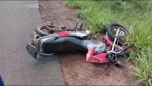 Motociclista morre após colisão na Via Lago, em Araguaína