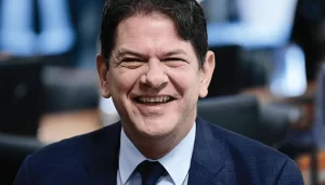 Cid Gomes e o Xadrez Político no Ceará: A Reaproximação com Lula e os Rumos de 2026
