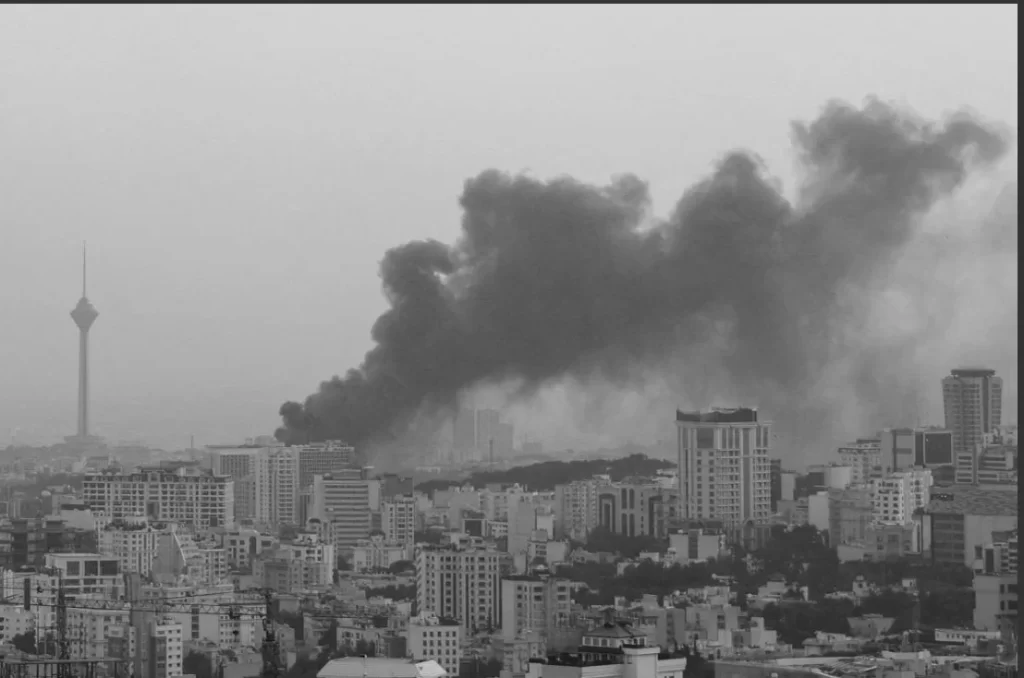 Após 12 dias de guerra, Irã e Israel saem enfraquecidos e o Oriente Médio entra em nova fase de instabilidade