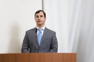 Ato e oração por Eduardo Siqueira é cancelado em Palmas neste domingo após mobilização nacional por Bolsonaro; Carlos Velozo garante continuidade da gestão