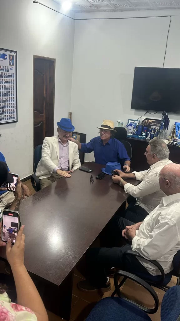 Laurez Moreira e Aldo Rebelo visitam Kasarin em Colinas do Tocantins e discutem alianças para 2026