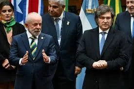 Lula assume comando do Mercosul e especialistas veem desafio com Milei e oportunidade de liderança regional