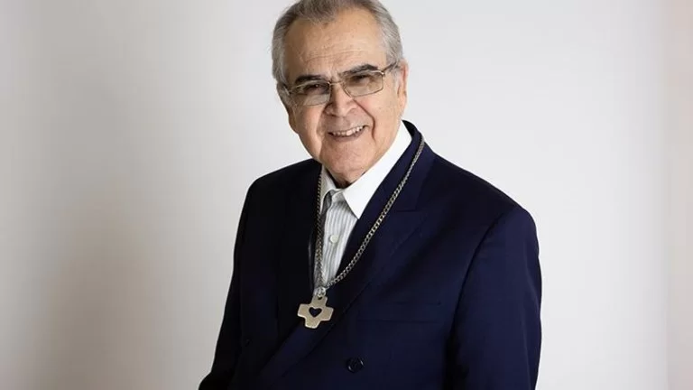 Por onde anda Padre Zezinho?