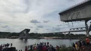 Ponte entre Aguiarnópolis e Estreito será implodida após desabamento
