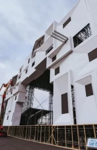 The Town recebe MC Hariel para listening party exclusiva de novo álbum “Eh Noiz Ki Tá”