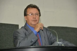 Vilmar diz ao Diário Tocantinense que segue no PL e descarta retorno ao Solidariedade neste momento