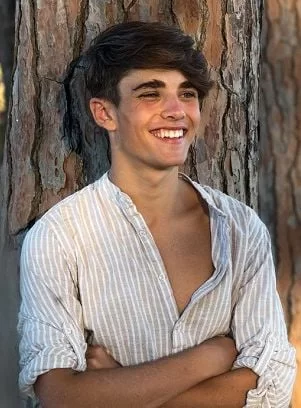 Andréa Arru brilha em nova sessão de fotos em Nova York