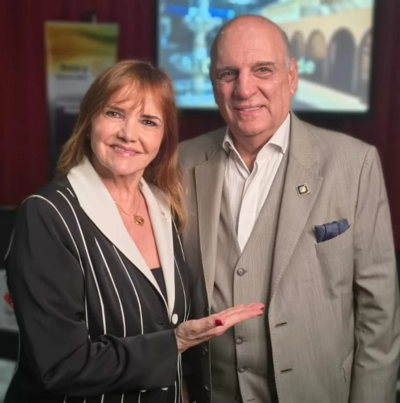 68c3c735 818e 4601 8a0a