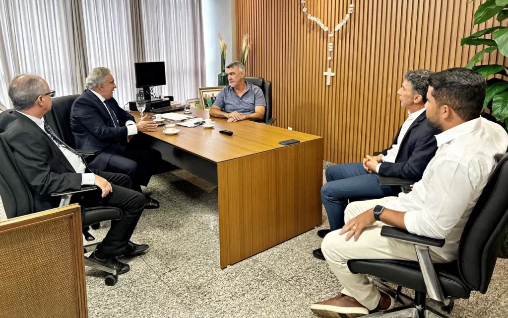 Presidente da Aleto recebe visita institucional do governador emexercício