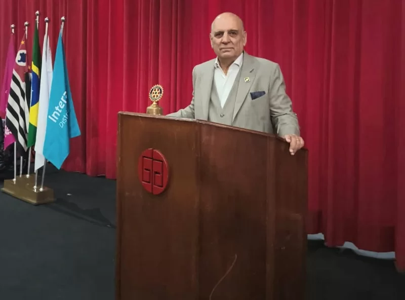 9d34b11b 26c5 4fe1 9bf5