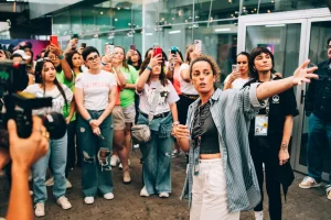 The Town 2025: a quatro dias para o show dos Backstreet Boys, fãs participam de visita aos bastidores da Cidade da Música